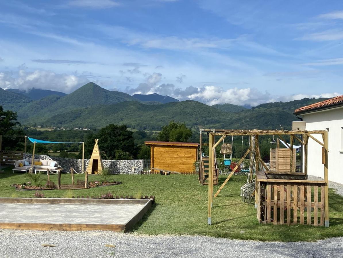 Villa Jacuzzi, Terrain De Petanque Et Aire De Jeux Vue Sur Les Pyrenees Seilhan Buitenkant foto