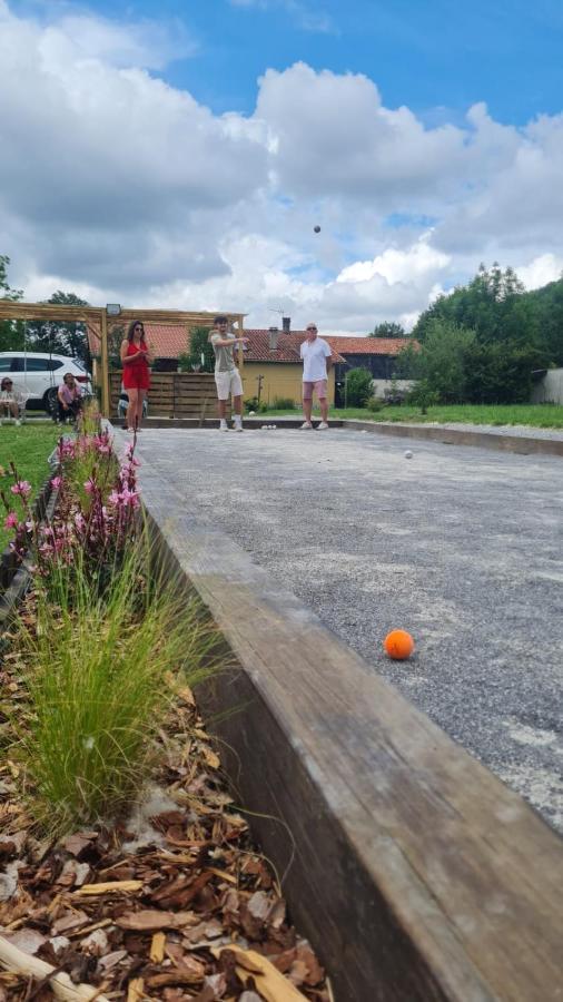 Villa Jacuzzi, Terrain De Petanque Et Aire De Jeux Vue Sur Les Pyrenees Seilhan Buitenkant foto